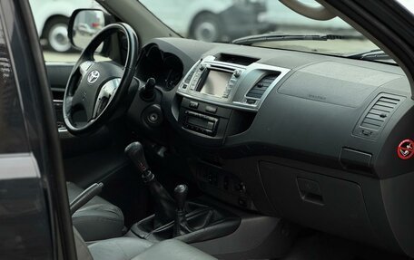 Toyota Hilux VII, 2012 год, 1 499 000 рублей, 17 фотография