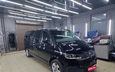 Volkswagen Multivan T6 рестайлинг, 2020 год, 4 950 000 рублей, 1 фотография