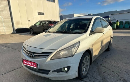 Hyundai Solaris II рестайлинг, 2016 год, 878 000 рублей, 1 фотография