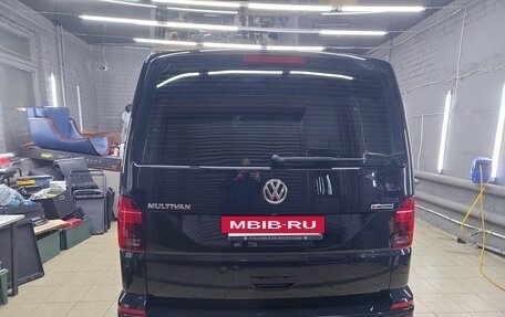 Volkswagen Multivan T6 рестайлинг, 2020 год, 4 950 000 рублей, 6 фотография