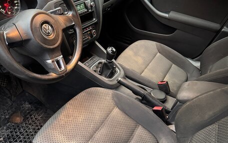 Volkswagen Jetta VI, 2012 год, 600 000 рублей, 6 фотография