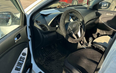 Hyundai Solaris II рестайлинг, 2016 год, 878 000 рублей, 5 фотография