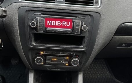 Volkswagen Jetta VI, 2012 год, 600 000 рублей, 7 фотография