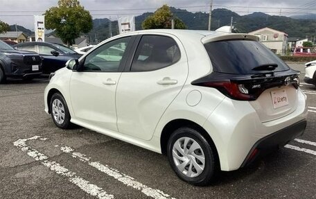 Toyota Yaris XP150 рестайлинг, 2022 год, 1 032 000 рублей, 7 фотография