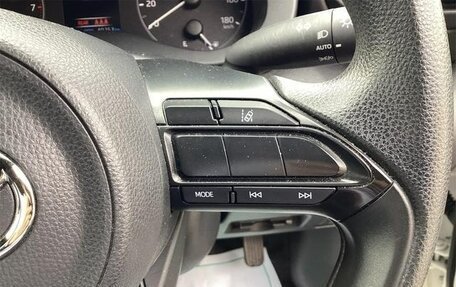 Toyota Yaris XP150 рестайлинг, 2022 год, 1 032 000 рублей, 11 фотография