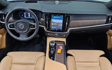 Volvo S90 II рестайлинг, 2025 год, 5 351 000 рублей, 6 фотография