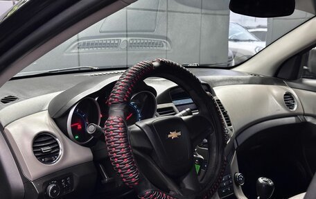 Chevrolet Cruze II, 2011 год, 749 000 рублей, 13 фотография