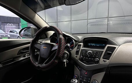 Chevrolet Cruze II, 2011 год, 749 000 рублей, 15 фотография