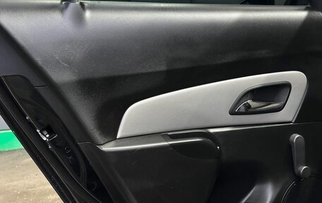 Chevrolet Cruze II, 2011 год, 749 000 рублей, 21 фотография