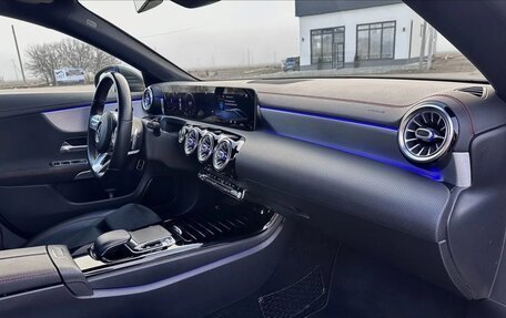 Mercedes-Benz CLA, 2019 год, 3 300 000 рублей, 10 фотография