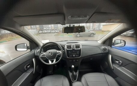 Renault Logan II, 2018 год, 900 000 рублей, 6 фотография