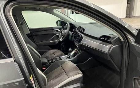 Audi Q3, 2022 год, 2 325 000 рублей, 13 фотография