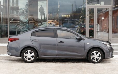 KIA Rio IV, 2021 год, 1 740 000 рублей, 4 фотография