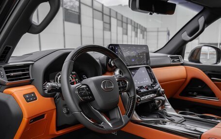 Lexus LX, 2024 год, 20 390 000 рублей, 6 фотография