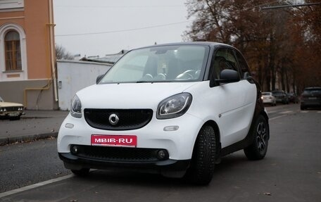Smart Fortwo III, 2016 год, 950 000 рублей, 1 фотография