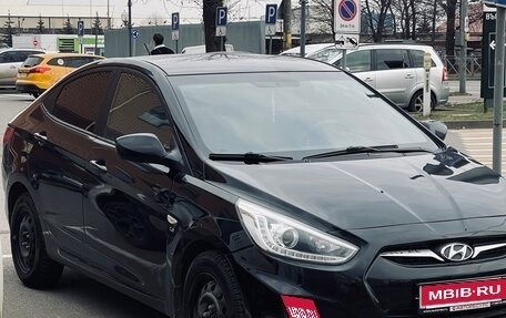 Hyundai Solaris II рестайлинг, 2013 год, 630 000 рублей, 1 фотография