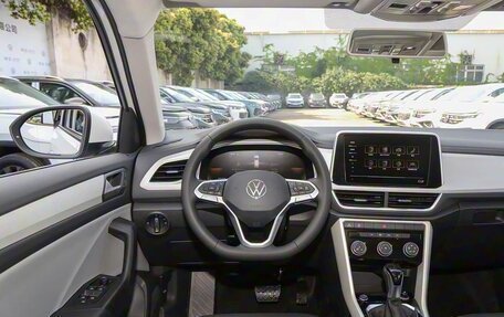 Volkswagen T-Roc I, 2025 год, 2 245 001 рублей, 13 фотография