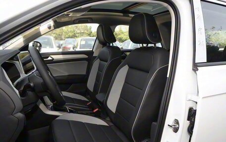 Volkswagen T-Roc I, 2025 год, 2 245 001 рублей, 14 фотография