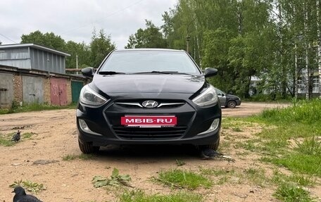 Hyundai Solaris II рестайлинг, 2013 год, 630 000 рублей, 4 фотография