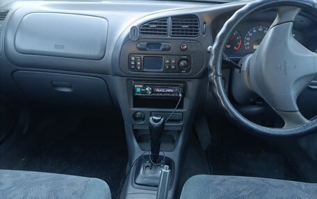Mitsubishi Mirage VI рестайлинг, 1998 год, 200 000 рублей, 7 фотография