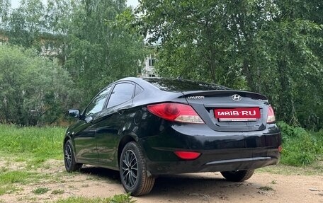 Hyundai Solaris II рестайлинг, 2013 год, 630 000 рублей, 10 фотография