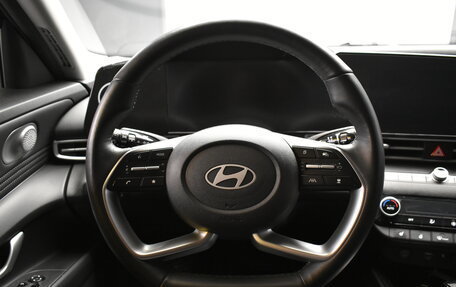 Hyundai Elantra, 2023 год, 2 230 000 рублей, 18 фотография