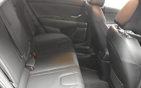 Hyundai Elantra, 2023 год, 2 230 000 рублей, 12 фотография