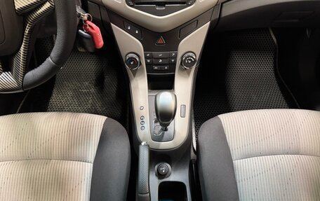 Chevrolet Cruze II, 2011 год, 760 000 рублей, 13 фотография