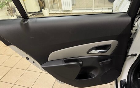 Chevrolet Cruze II, 2011 год, 760 000 рублей, 15 фотография