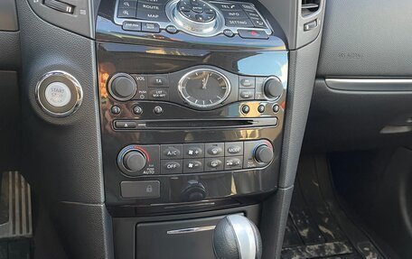 Infiniti FX II, 2012 год, 1 900 000 рублей, 4 фотография