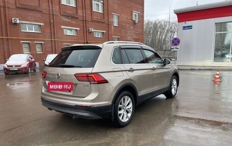 Volkswagen Tiguan II, 2018 год, 2 500 000 рублей, 2 фотография