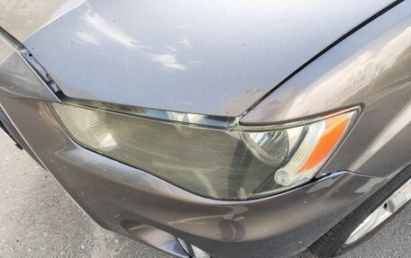 Mitsubishi Outlander III рестайлинг 3, 2010 год, 700 000 рублей, 8 фотография