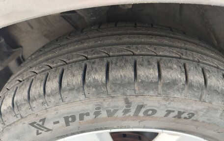 Mitsubishi Outlander III рестайлинг 3, 2010 год, 700 000 рублей, 17 фотография