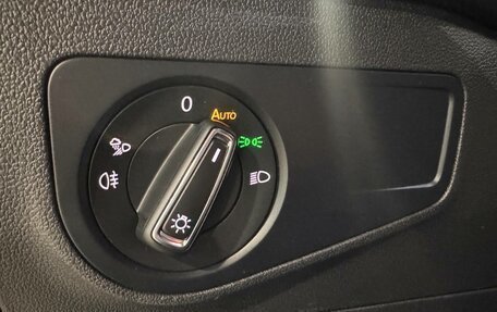 Volkswagen Tiguan II, 2021 год, 3 790 000 рублей, 30 фотография