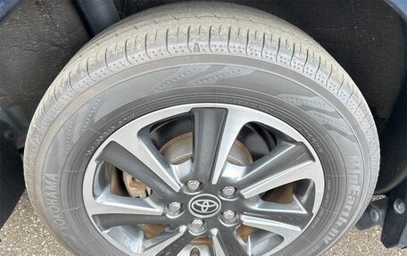 Toyota Noah III, 2020 год, 1 930 000 рублей, 8 фотография