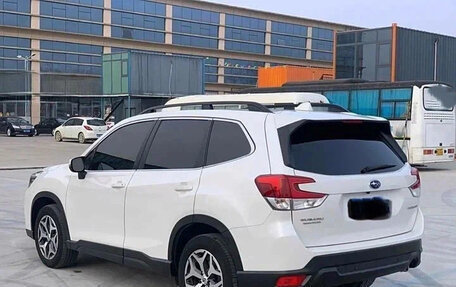 Subaru Forester, 2021 год, 1 990 000 рублей, 4 фотография