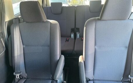 Toyota Noah III, 2019 год, 1 840 000 рублей, 23 фотография