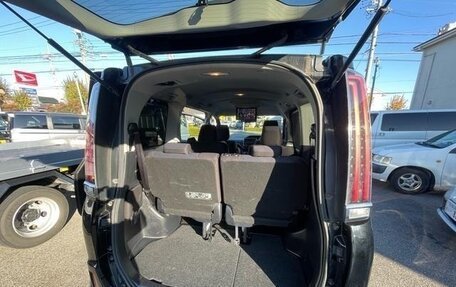 Toyota Noah III, 2019 год, 1 840 000 рублей, 27 фотография