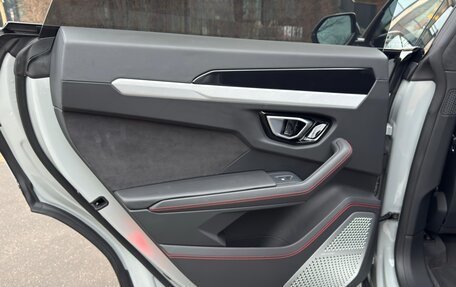 Lamborghini Urus I, 2019 год, 19 500 000 рублей, 39 фотография