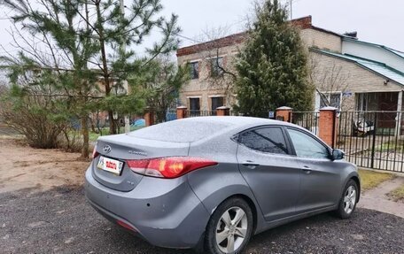 Hyundai Elantra V, 2012 год, 910 000 рублей, 2 фотография