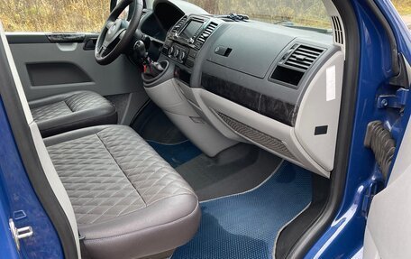 Volkswagen Transporter T5 рестайлинг, 2013 год, 1 350 000 рублей, 10 фотография