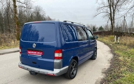 Volkswagen Transporter T5 рестайлинг, 2013 год, 1 350 000 рублей, 3 фотография