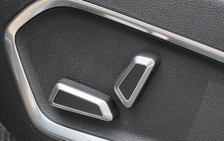 Geely Atlas, 2024 год, 2 700 000 рублей, 19 фотография