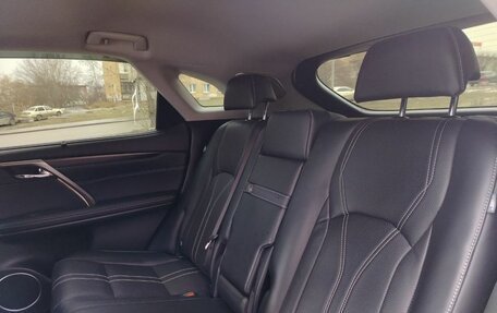 Lexus RX IV рестайлинг, 2018 год, 4 299 000 рублей, 15 фотография