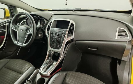 Opel Astra J, 2013 год, 820 000 рублей, 11 фотография