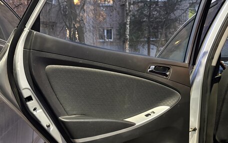 Hyundai Solaris II рестайлинг, 2012 год, 790 000 рублей, 10 фотография