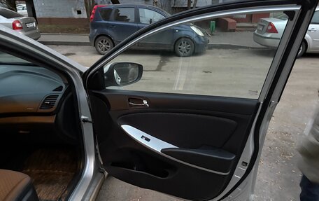 Hyundai Solaris II рестайлинг, 2012 год, 790 000 рублей, 8 фотография