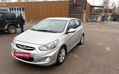 Hyundai Solaris II рестайлинг, 2012 год, 790 000 рублей, 5 фотография