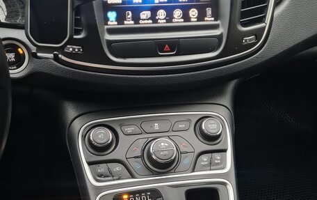 Chrysler 200 II, 2015 год, 1 400 000 рублей, 12 фотография