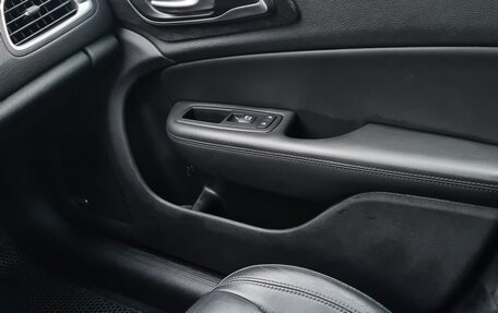 Chrysler 200 II, 2015 год, 1 400 000 рублей, 11 фотография